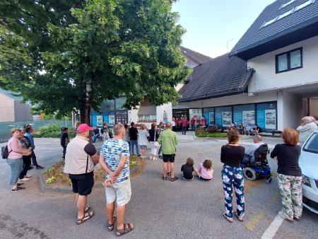 POD LIPO NA PREDVEČER DNEVA DRŽAVNOSTI 10